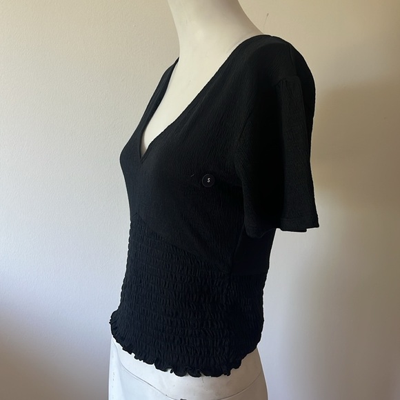 Abercrombie & Fitch short sleeve angel sleeve smock bottom top Black Size S New - Picture 4 of 9